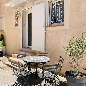 Le Meuble Du Rouquier Au Coeur De La , Istres France