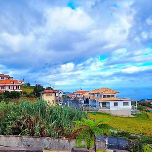  Hébergement de vacances Cozy House In Sanatana, Near Hiking Trails And Levadas, Pico Ruivo